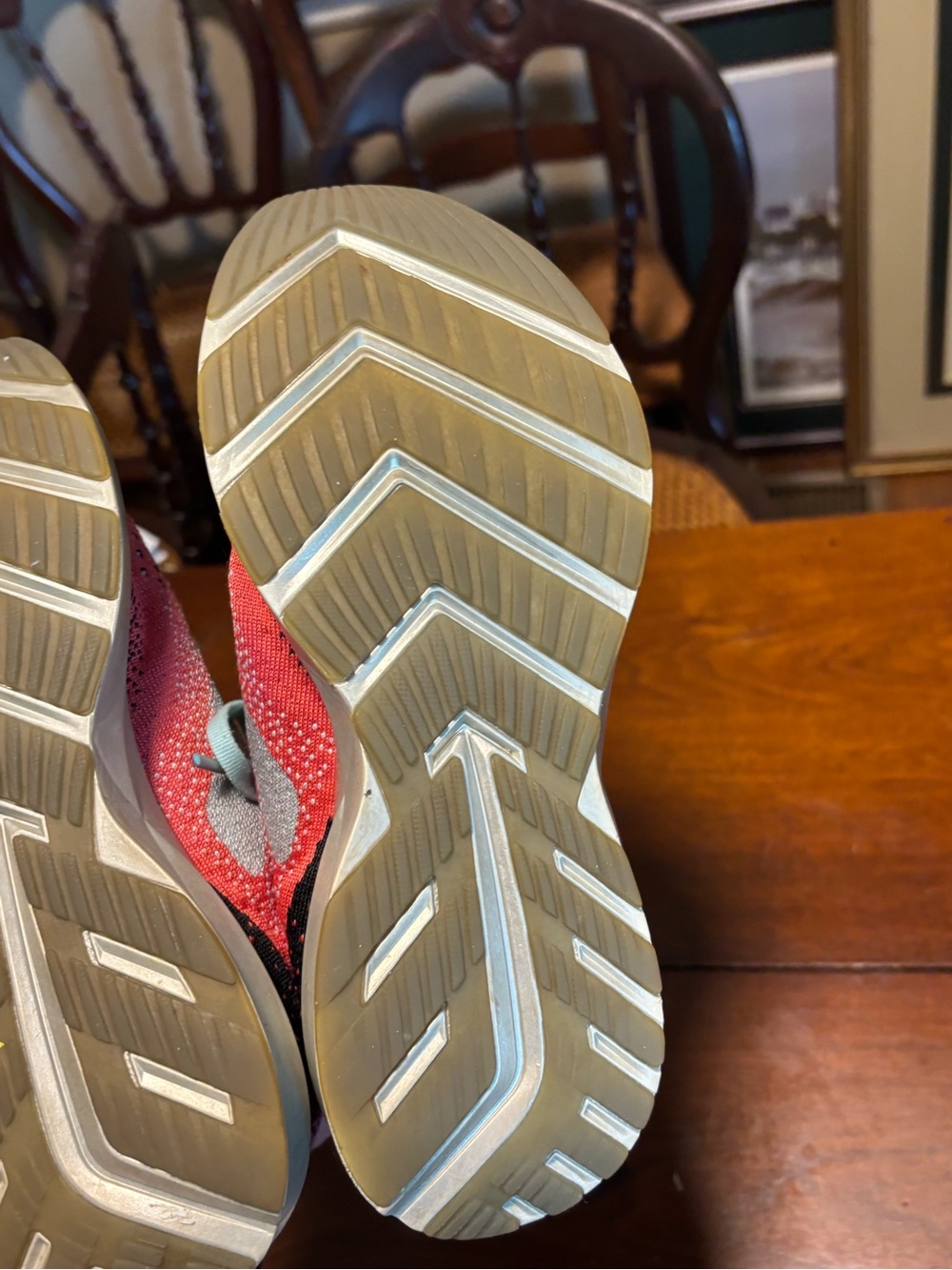 Size 7.5 - Brooks Levitate 2 Black/Blue/Coral - Picture 11 of 11